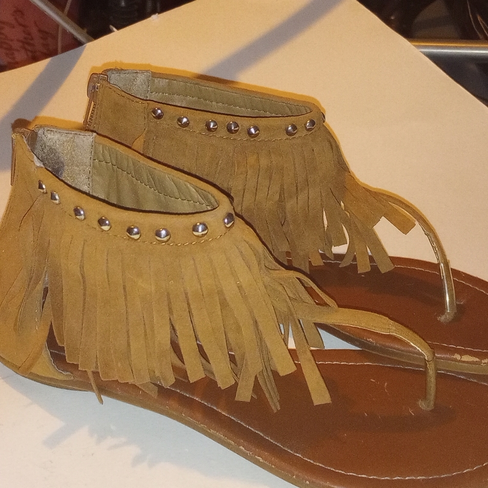 Pocahontas's style Sandles